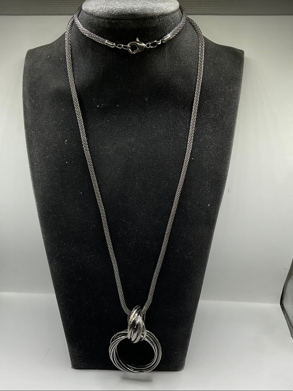 Modern Silver-Tone Multi-Ring Pendant Necklace - Women Jewelry